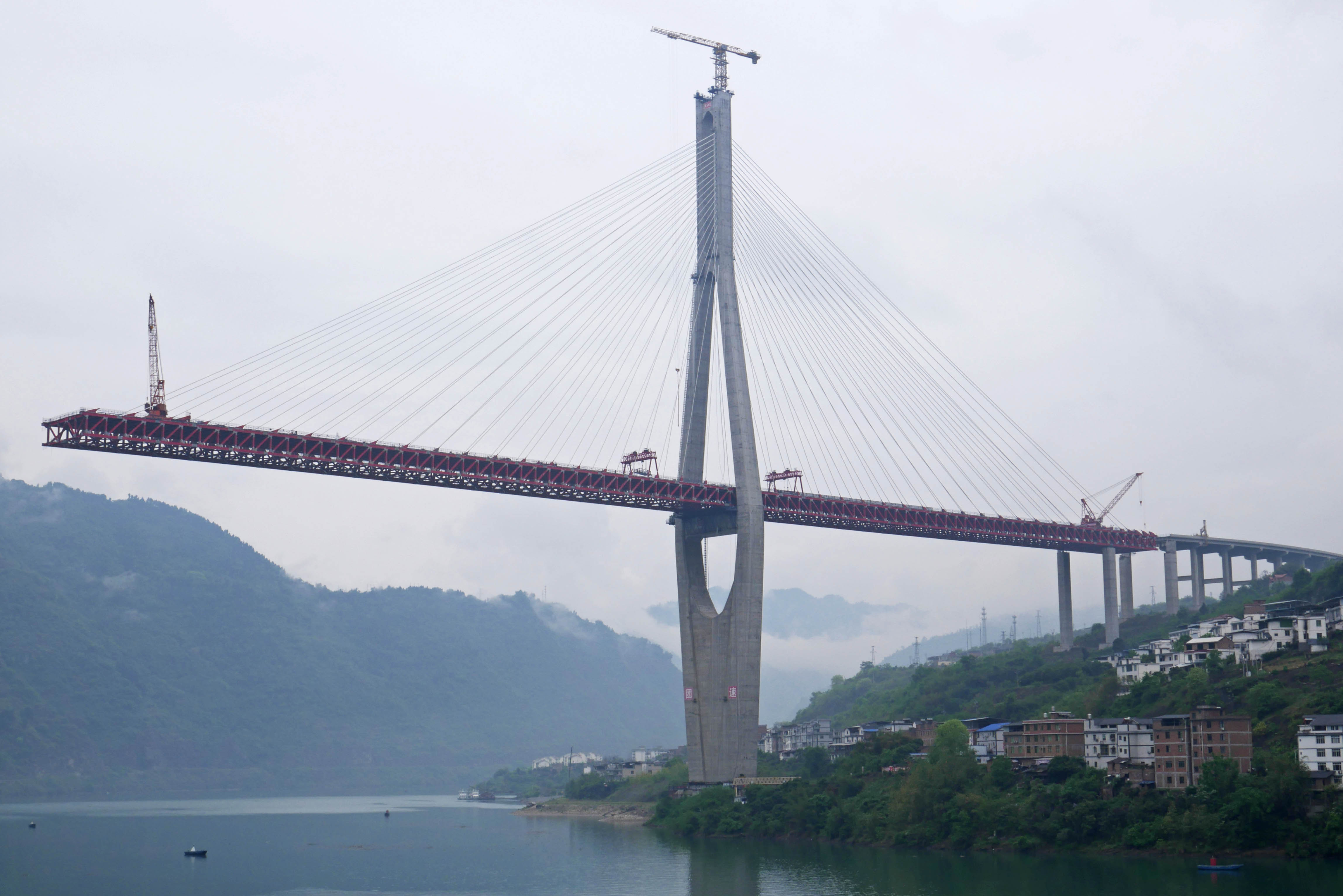 Jinshajiang Bridge XinshiLonglensCloudy.JPG