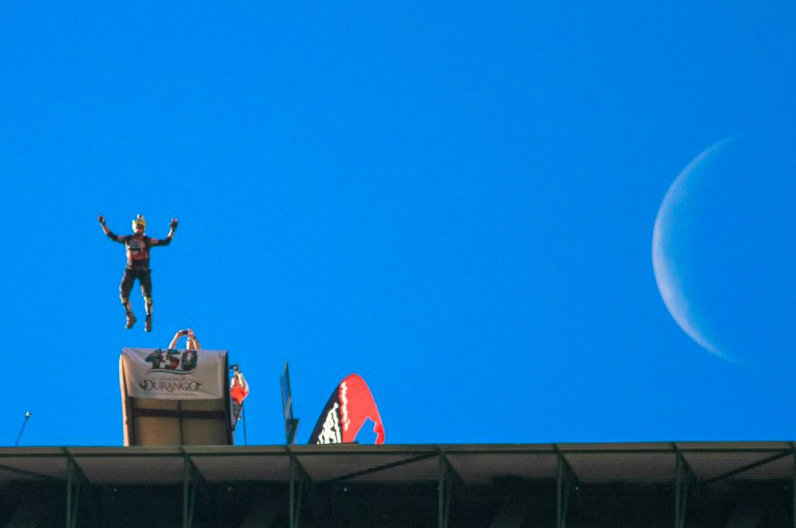 GoFastBaluarte&Moon.jpg