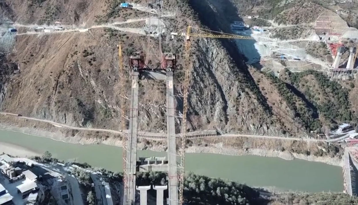 Jinshajiang Bridge HutiaoxiaDroneTower.jpg