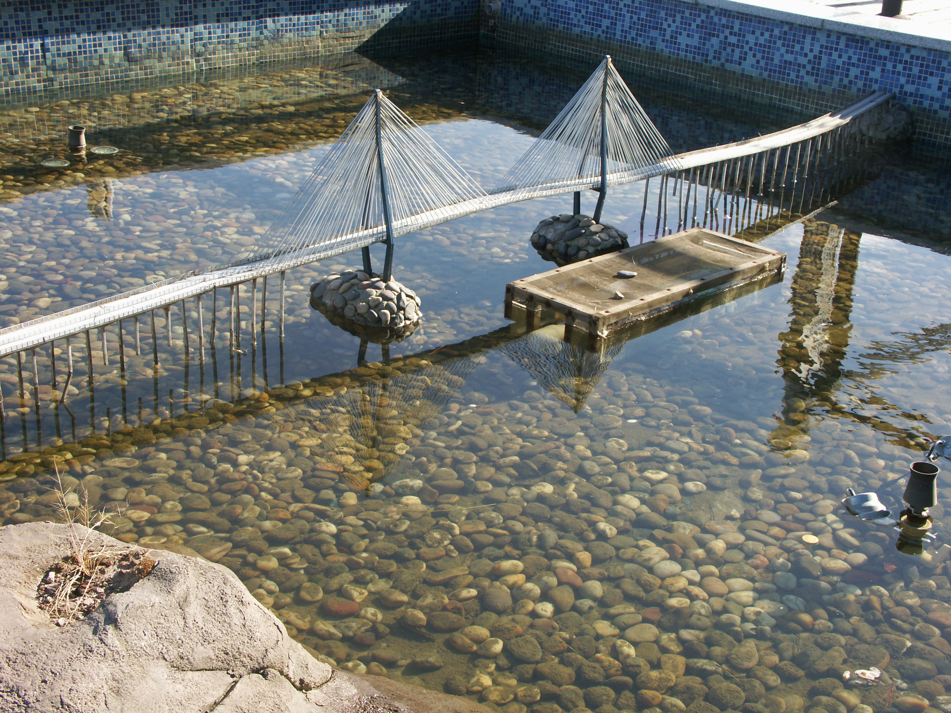 453JintangModel copy.jpg