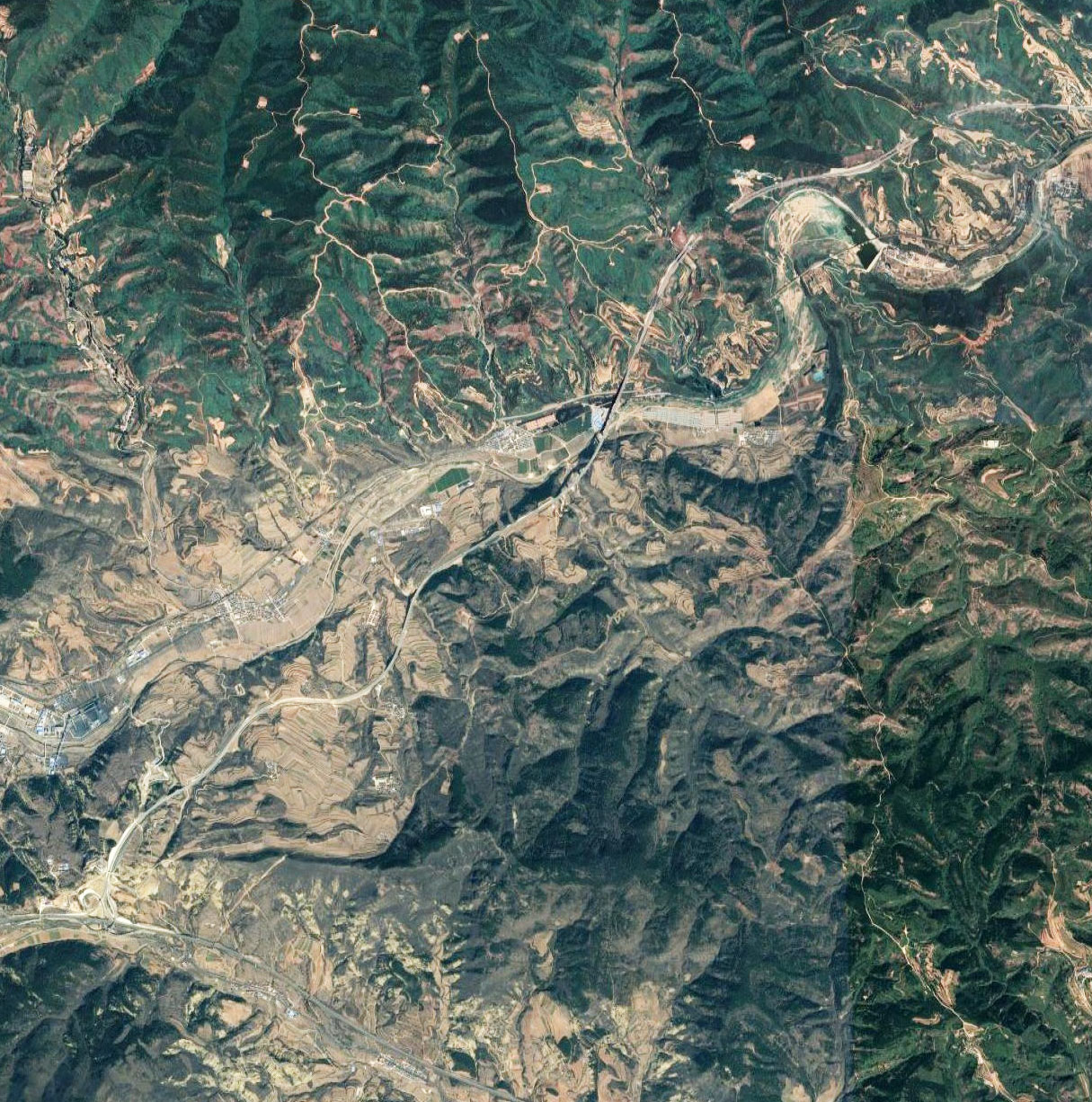 Qinshui Bridge Libi SatelliteWide.jpg