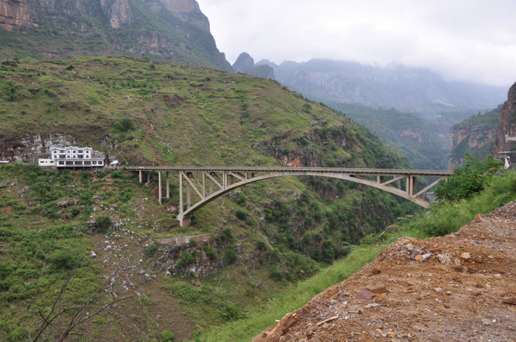 Beipanjiang150Span215.5Long.jpg