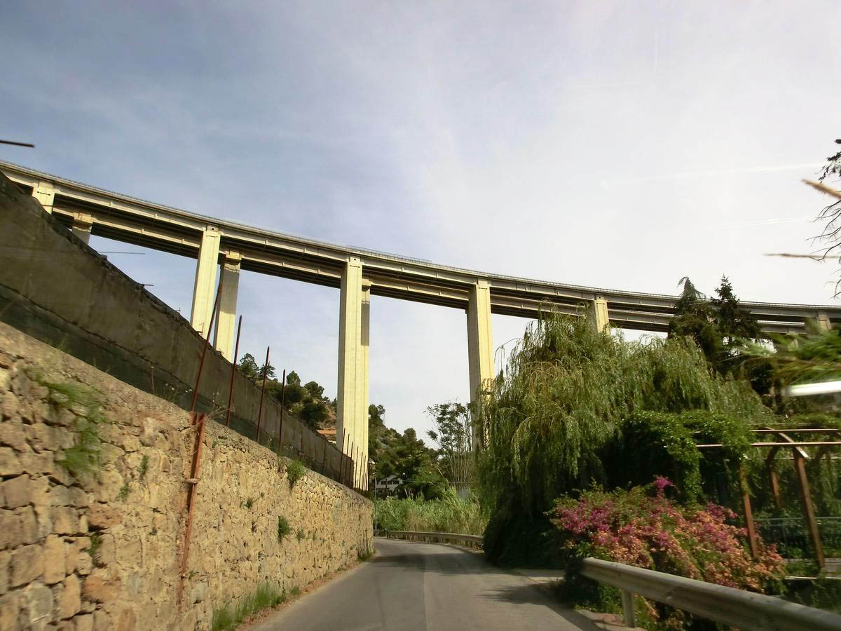 Valle by Eugenio A. Merzagora.jpg