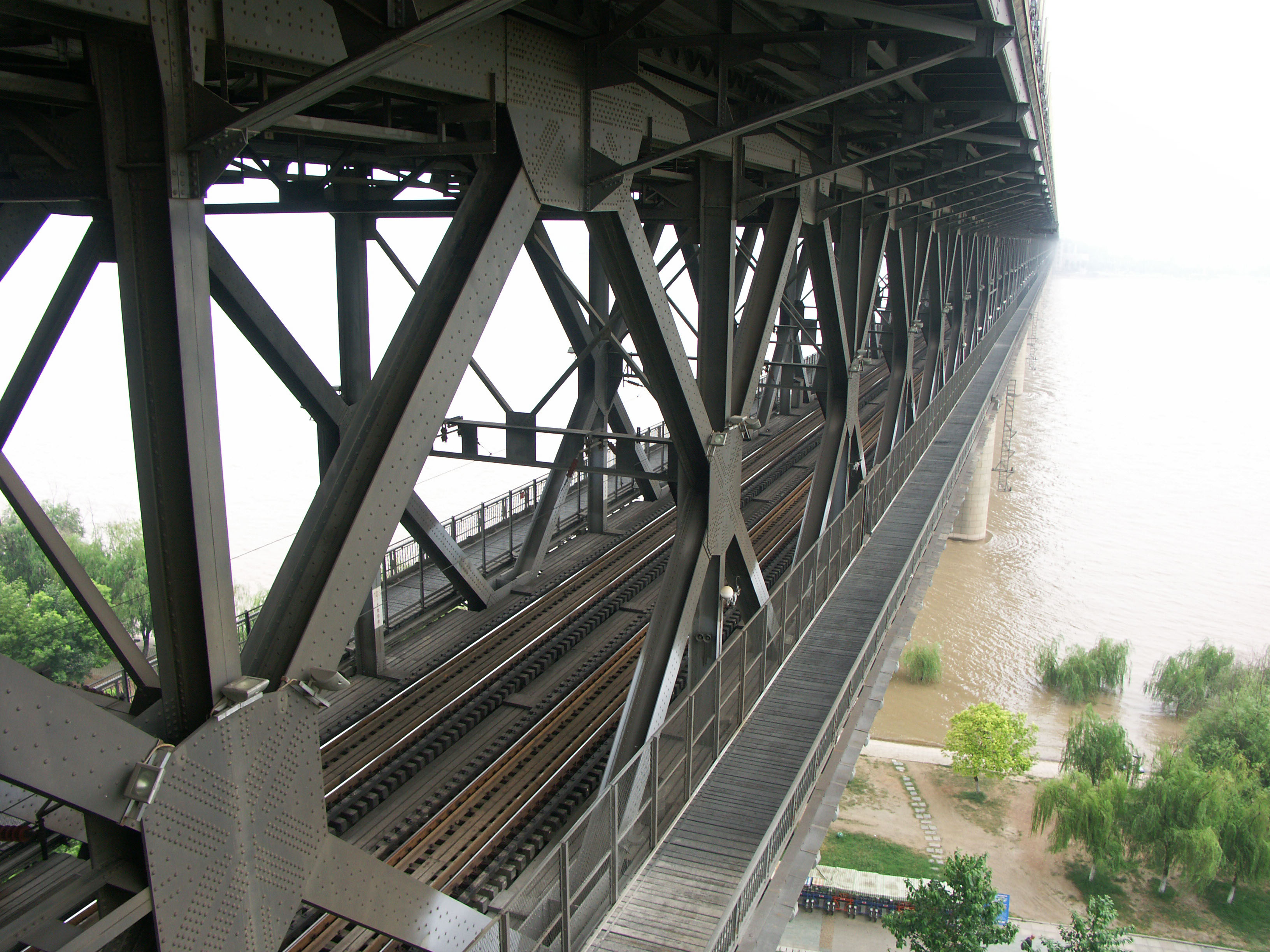 292Wuhan1stTruss copy.jpg