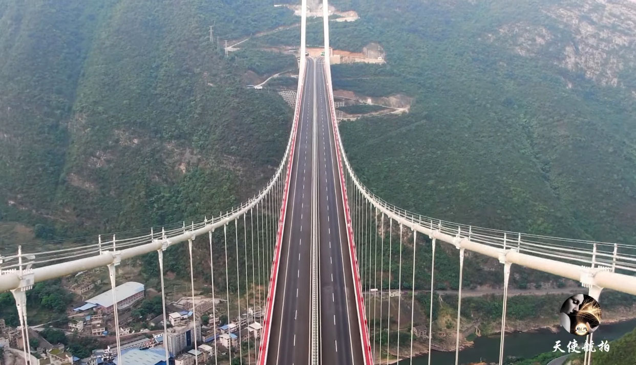 Chishuihe Bridge HongjunDroneCablesMountain.jpg