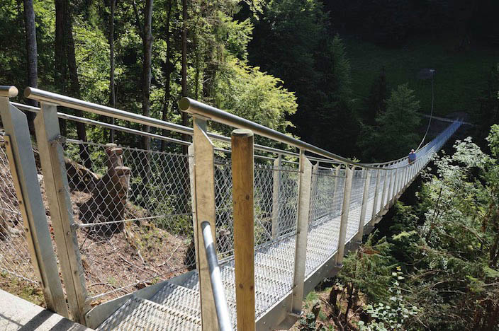 Panoramabrücke Beatenberg.jpg