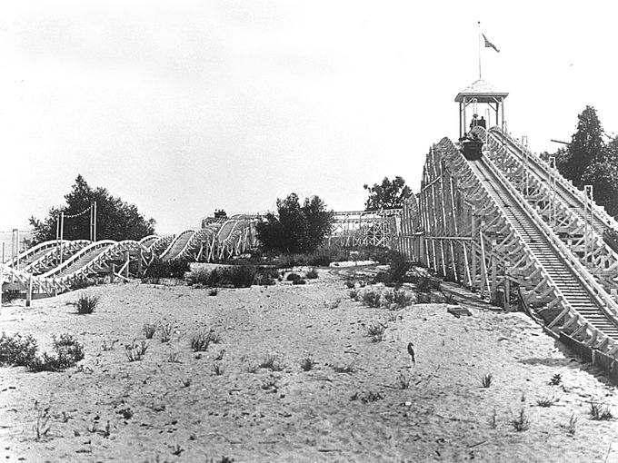 RacerCedarPoint1910-1928 copy.jpg