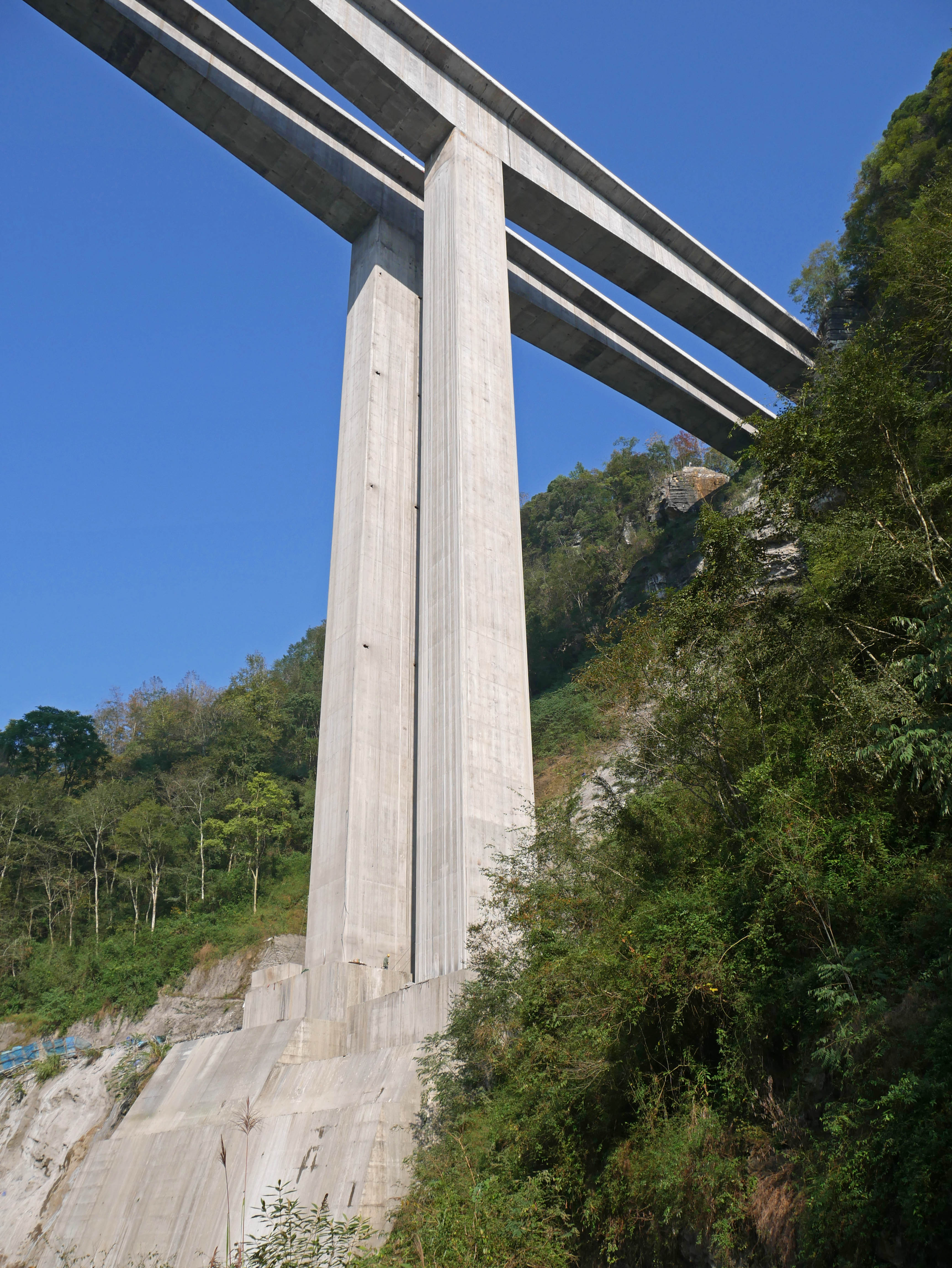 Shiqiao Bridge WudaoSlope.JPG