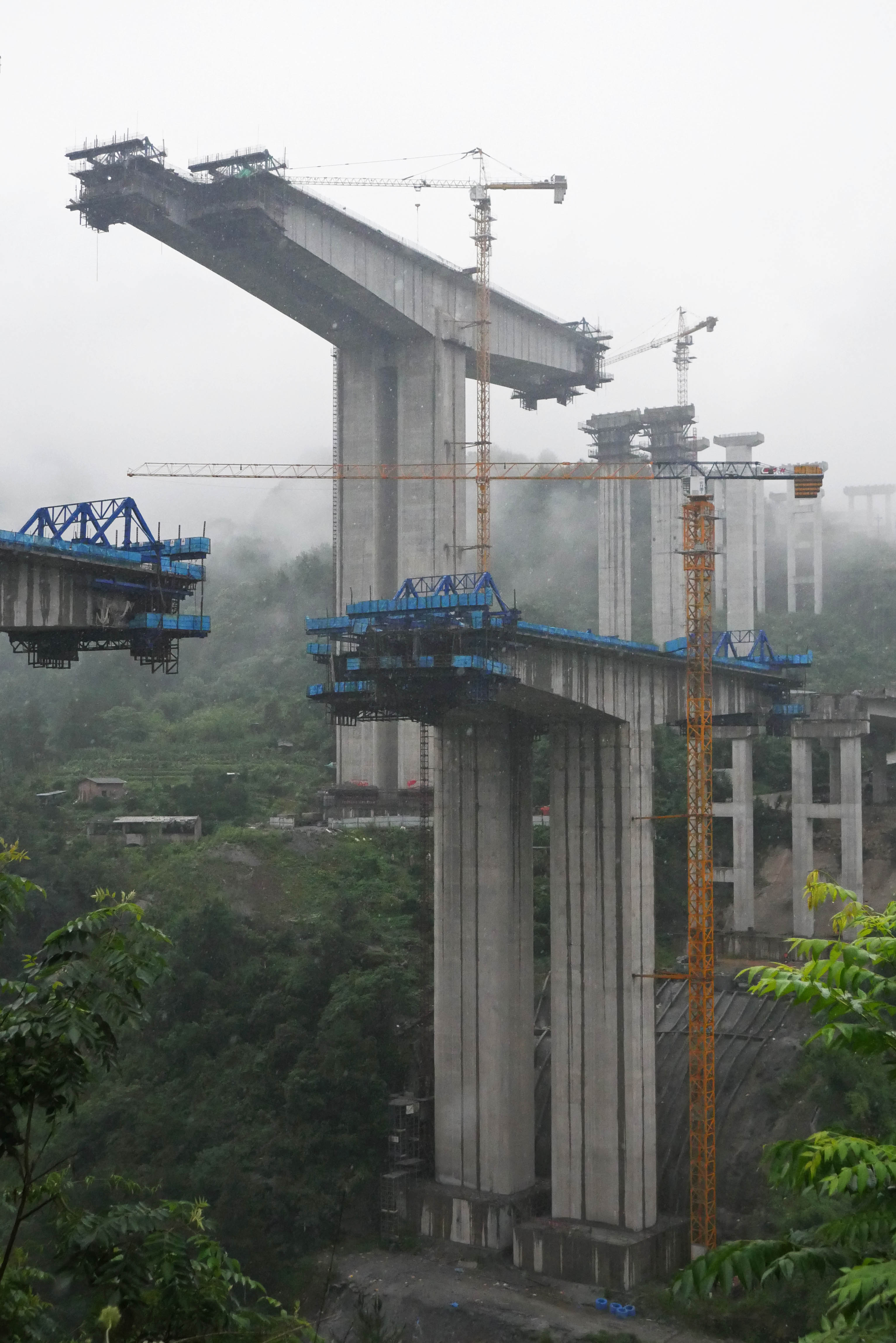 HuangshiTwoBeams.JPG