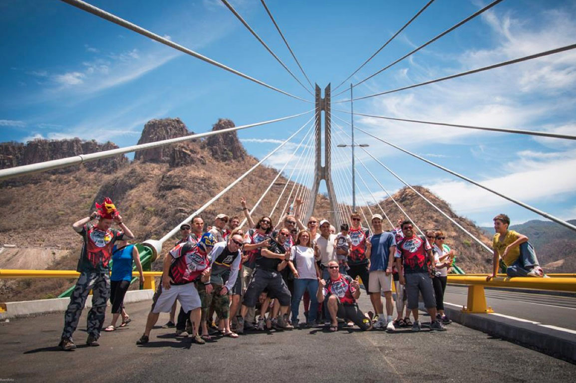 BaluarteBridge&GroupByAvenfoto.jpg
