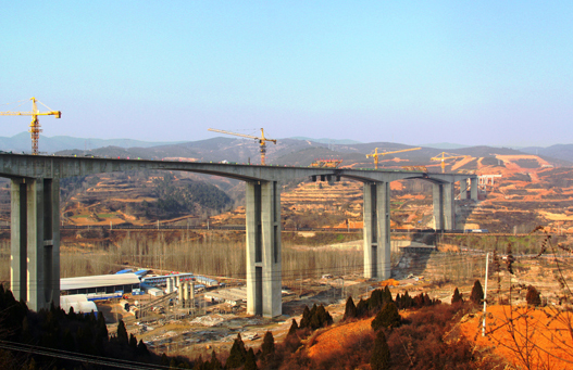 Qinshui Bridge LibiOpen2017.jpg