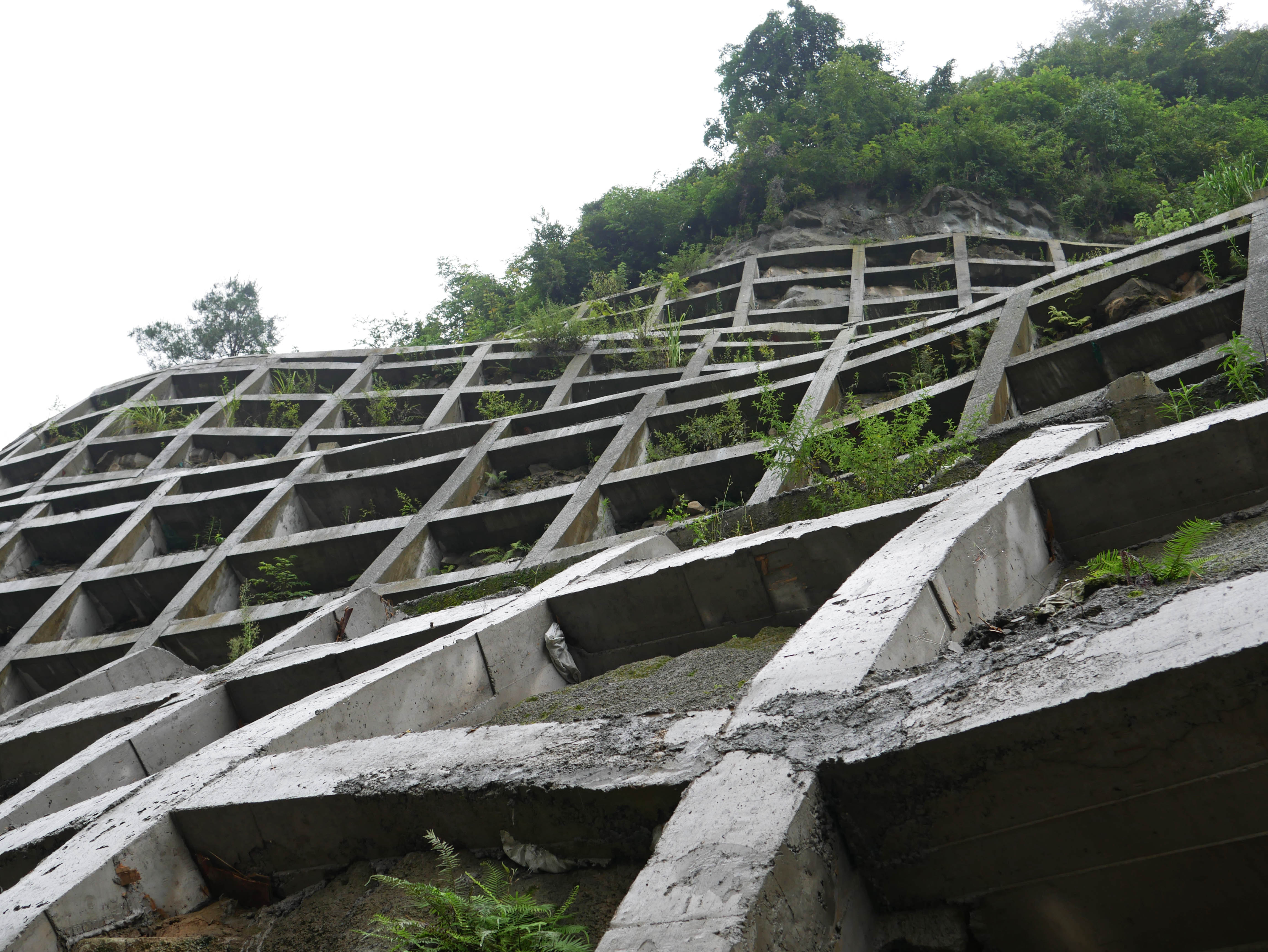 Shuanghekou Bridge WuyunkaiWall.JPG
