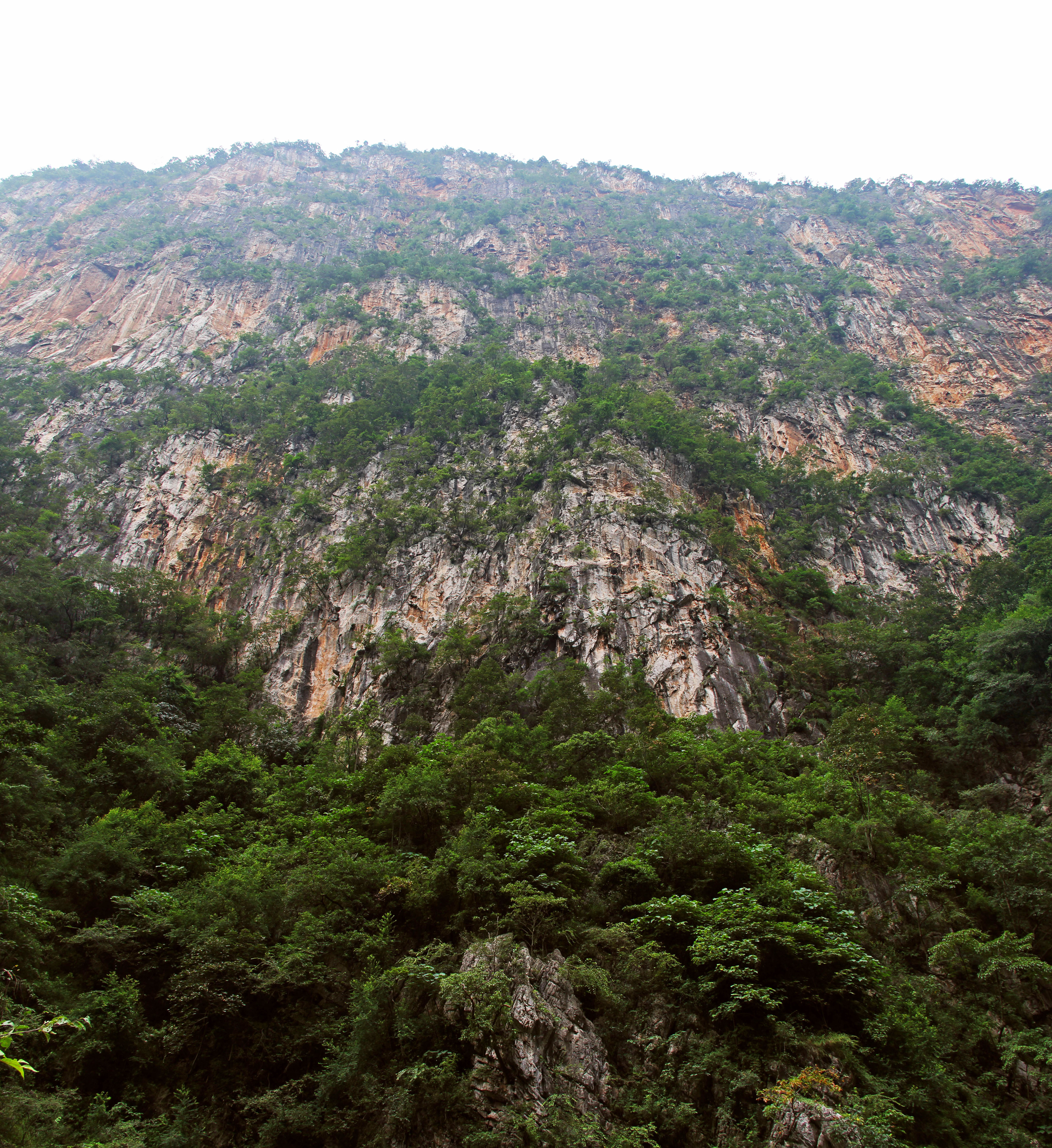 BeipanjiangDugeCliff400mtr.jpg