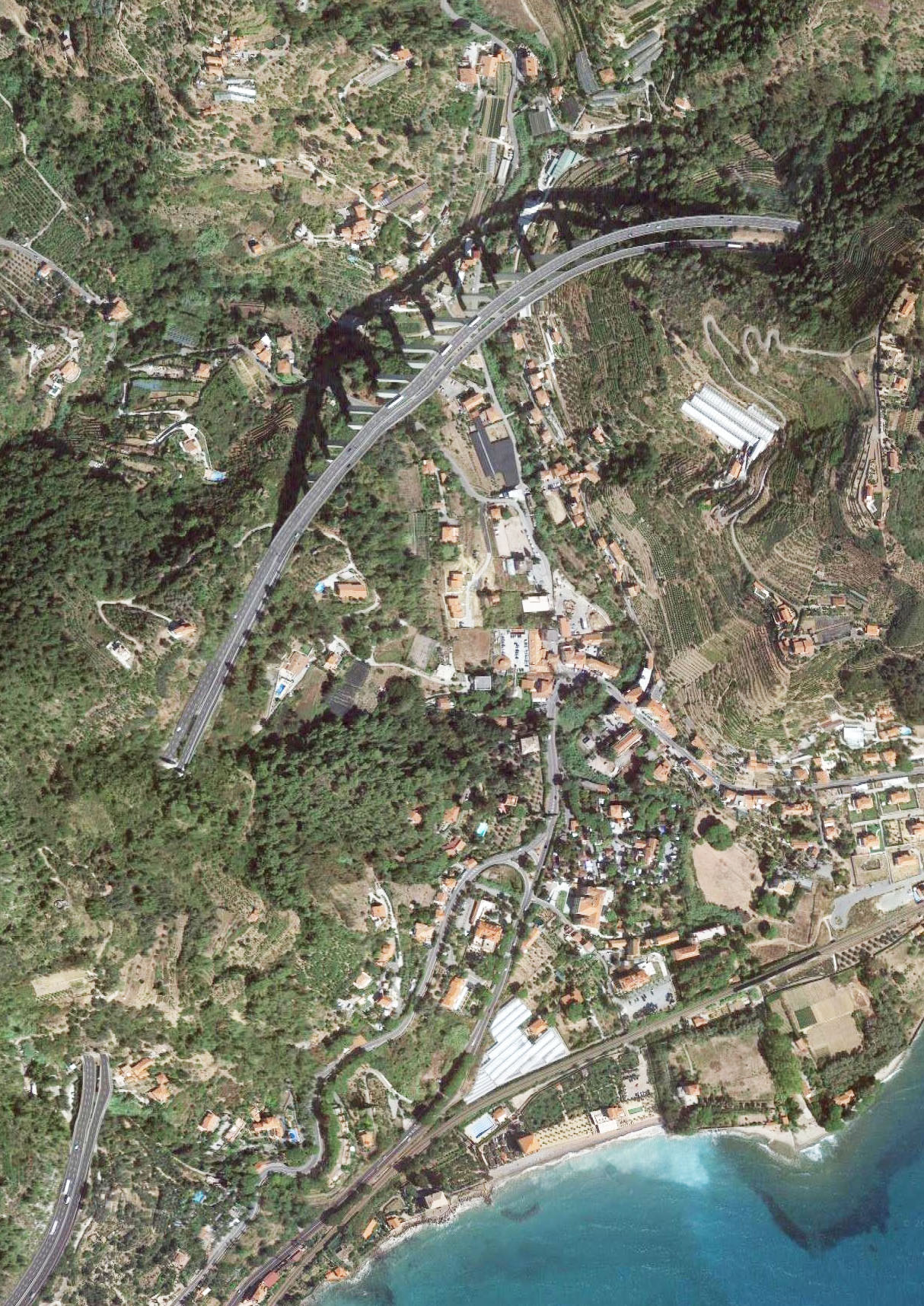 Valle LatteSatellite.jpg