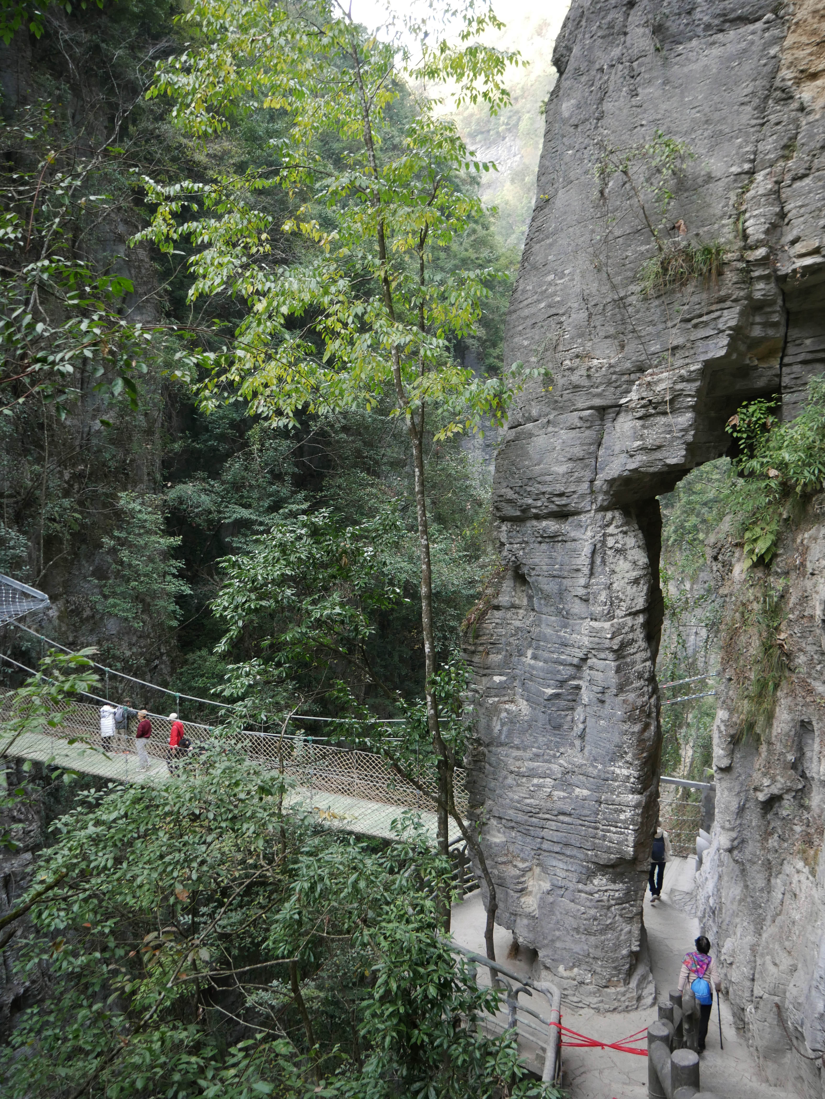 Tiandi Footbridge5.JPG