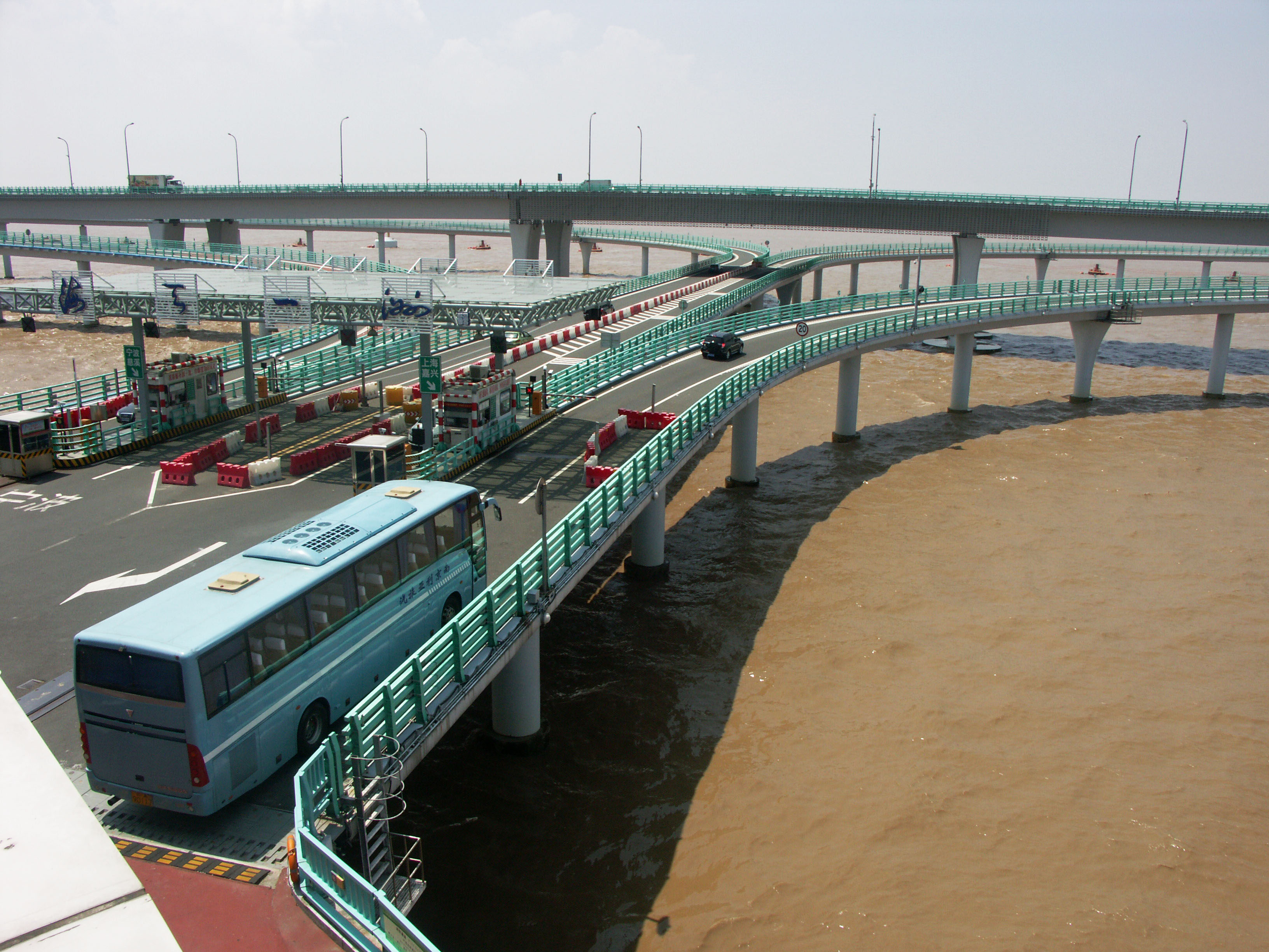 435HangzhouBayBuildingGate copy.jpg