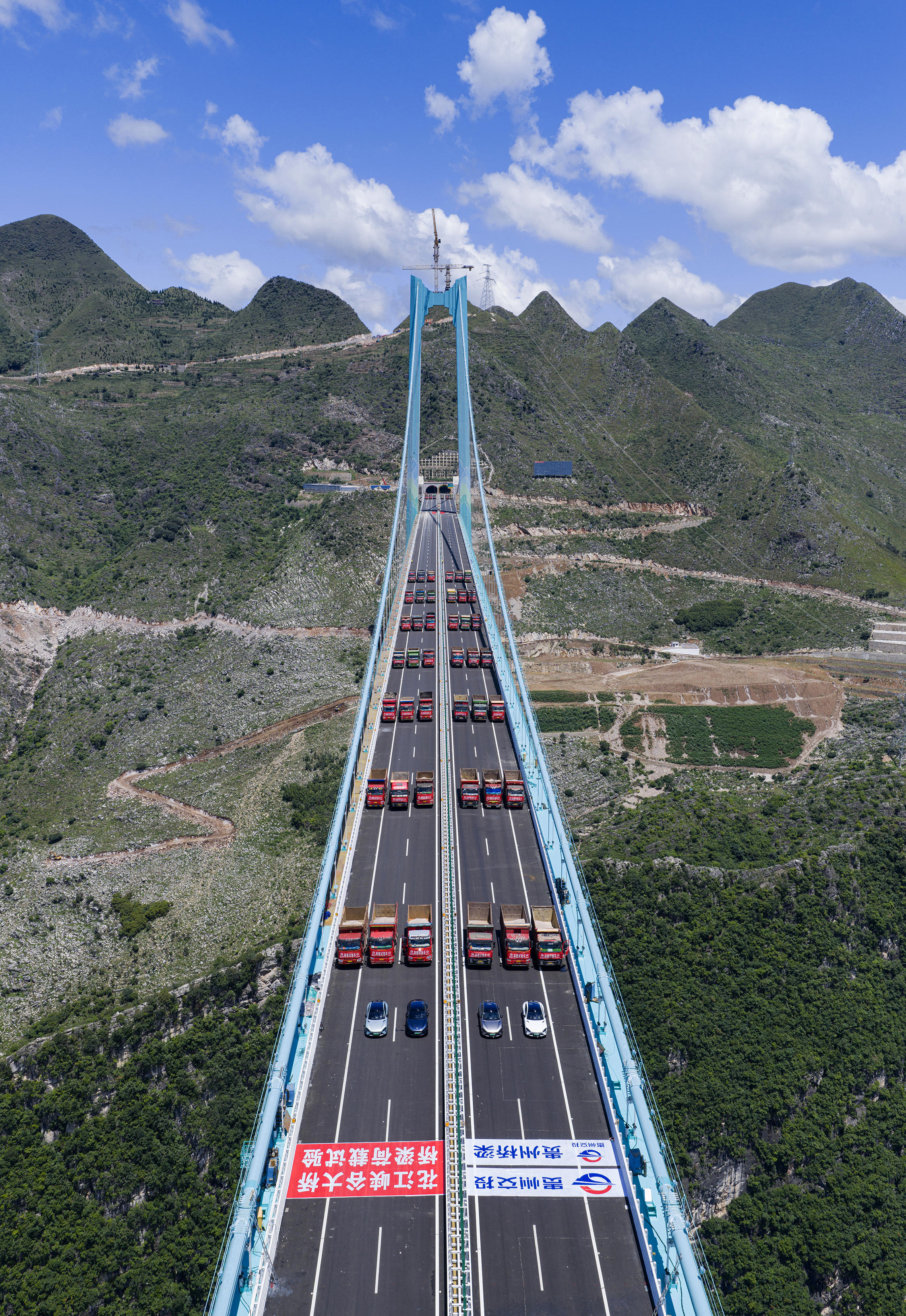 HuajiangTrucksDeckView copy.jpg