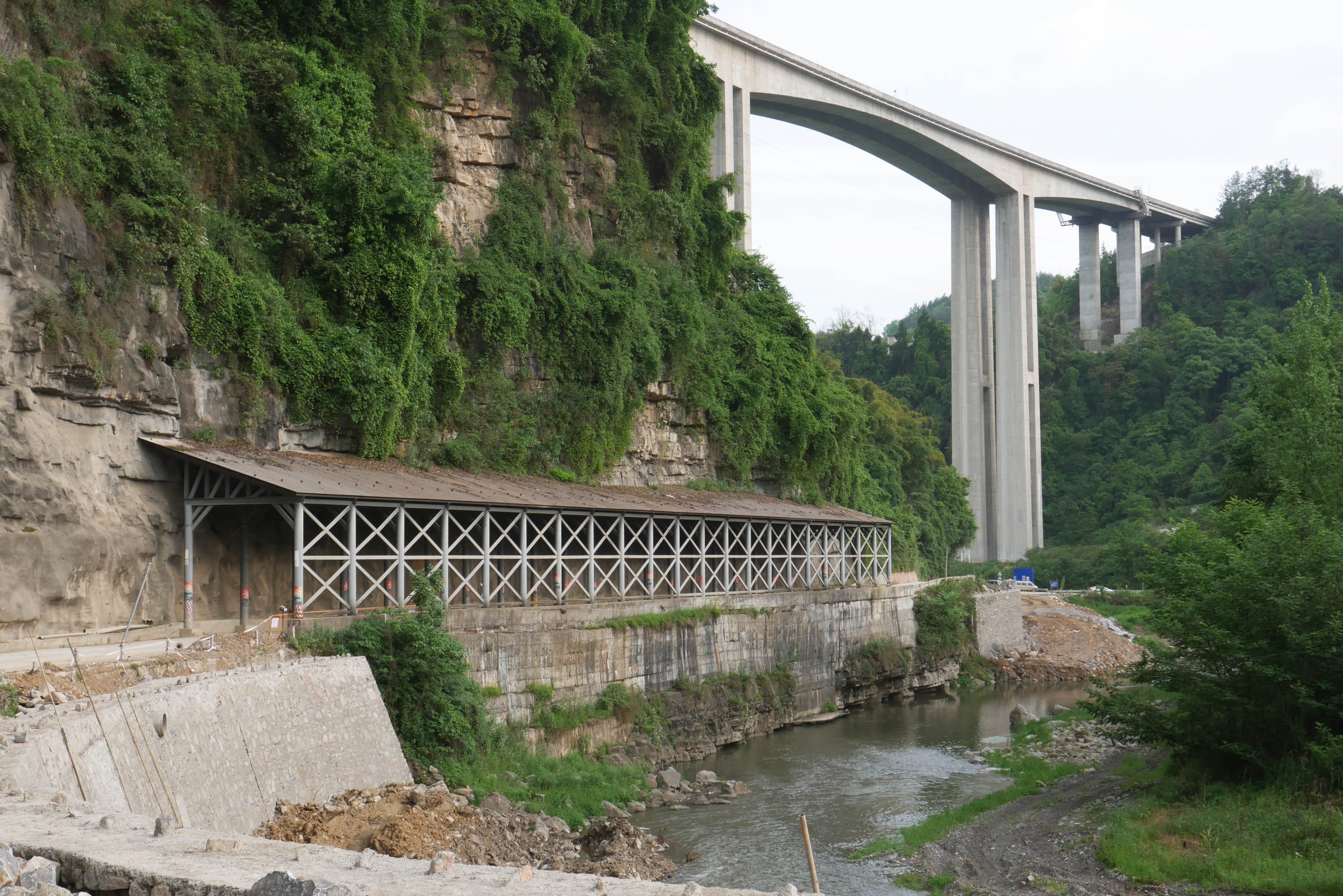 LiangxiheShed.JPG