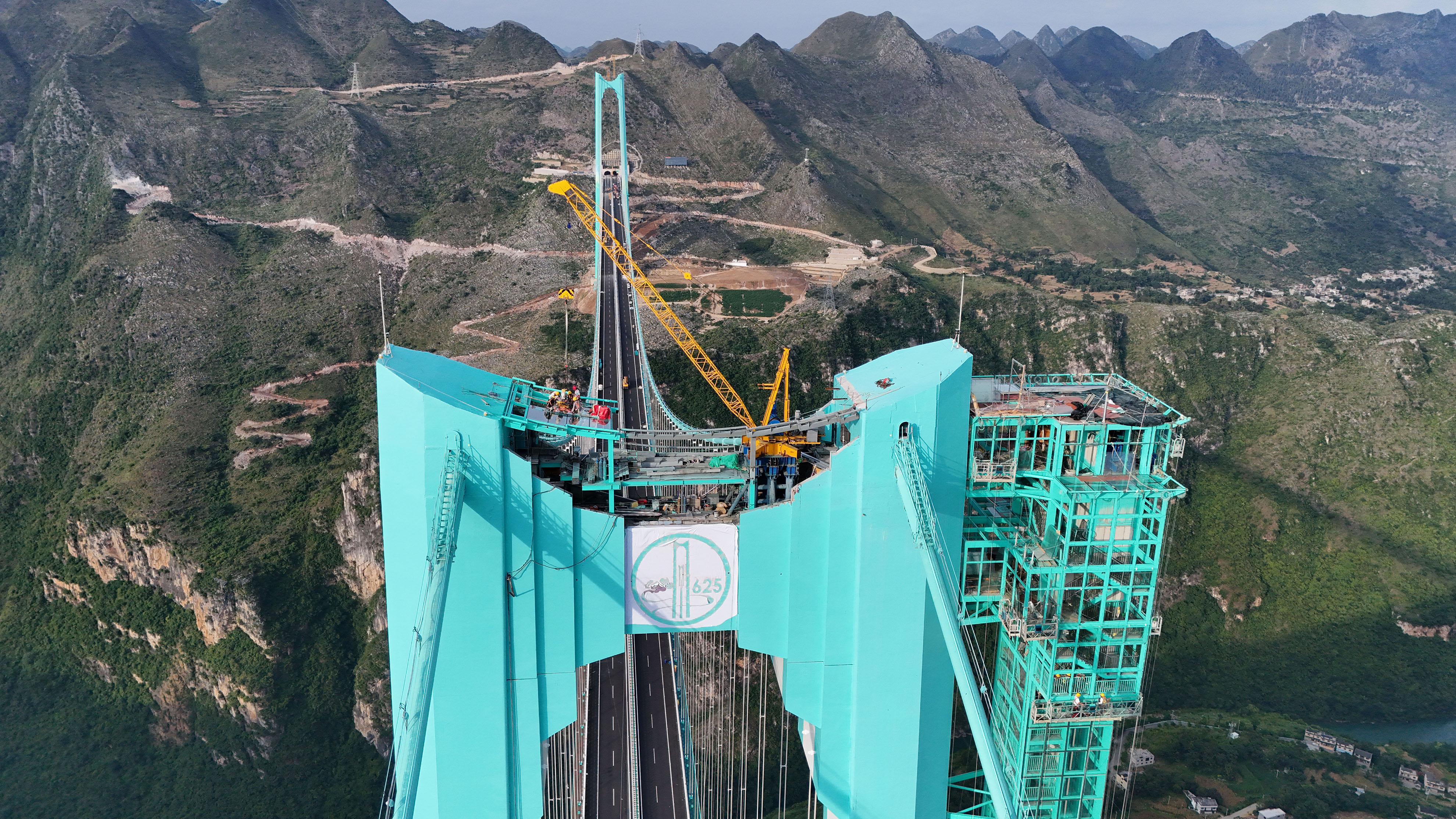 HuajiangCafeConstruction copy.JPG