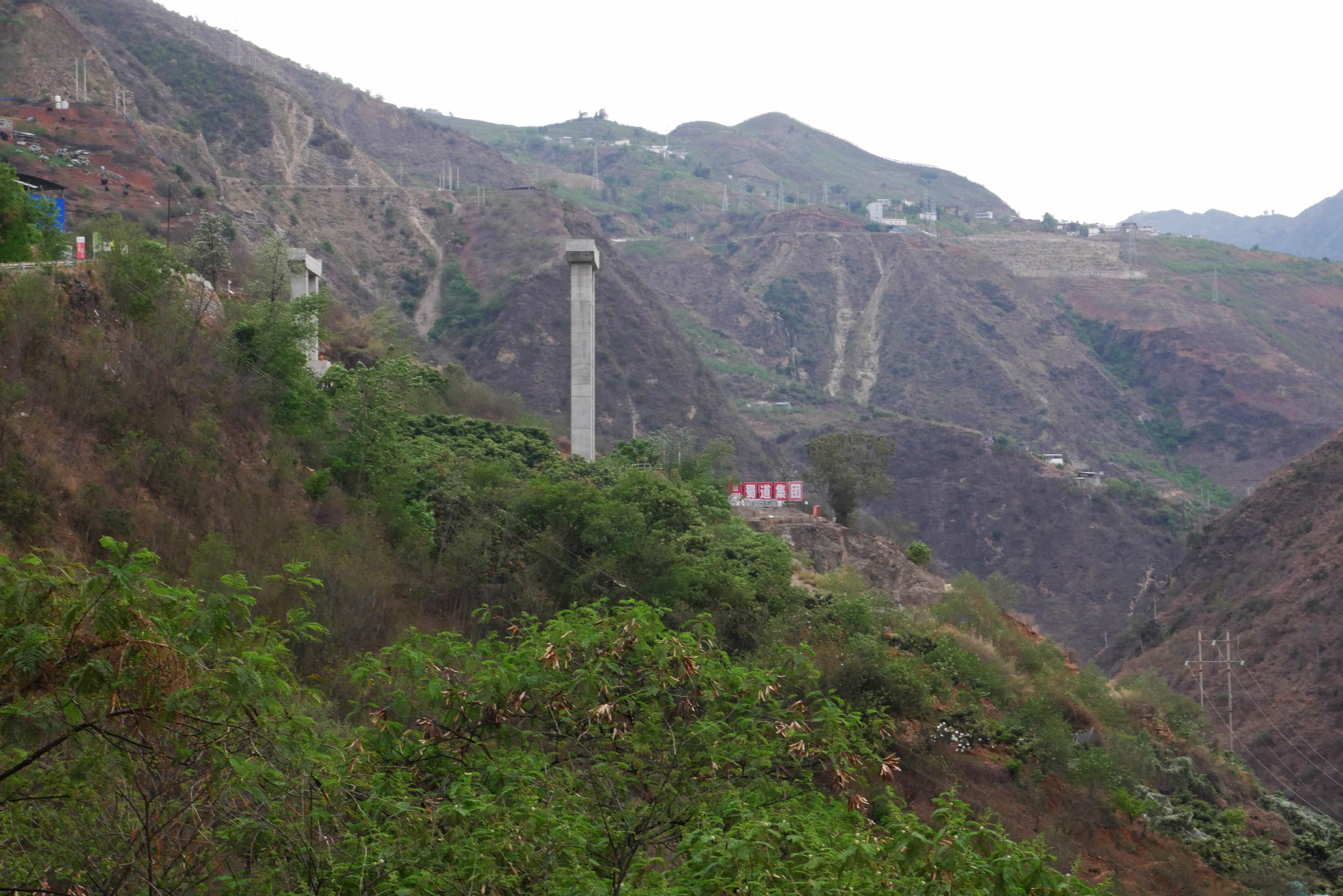 DegugouEastPierApproach.JPG
